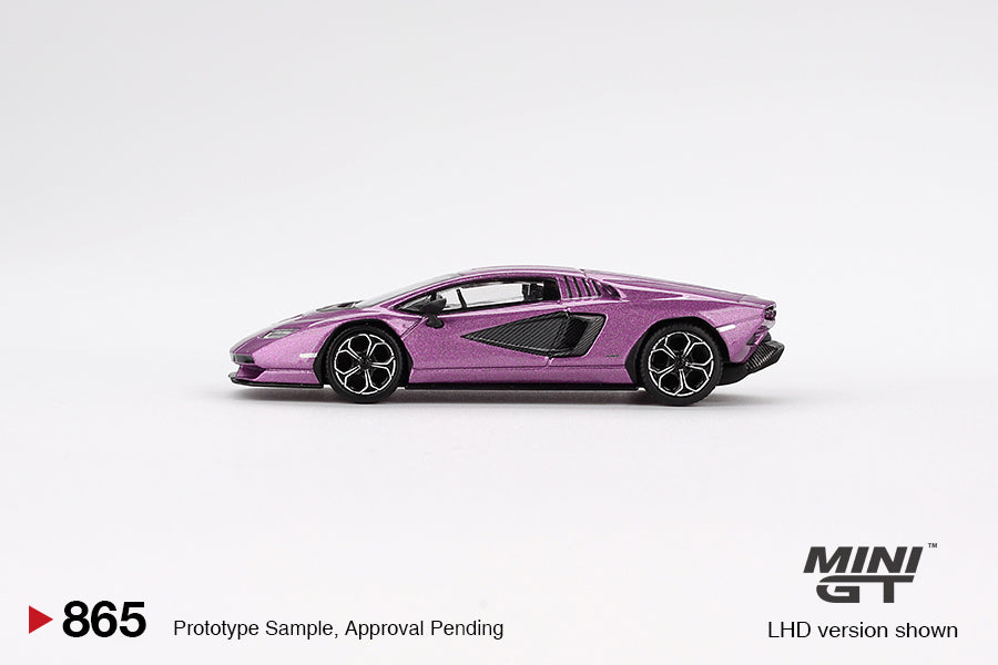 Mini GT: Lamborghini Countach LPI 800-4 – Viola 30th