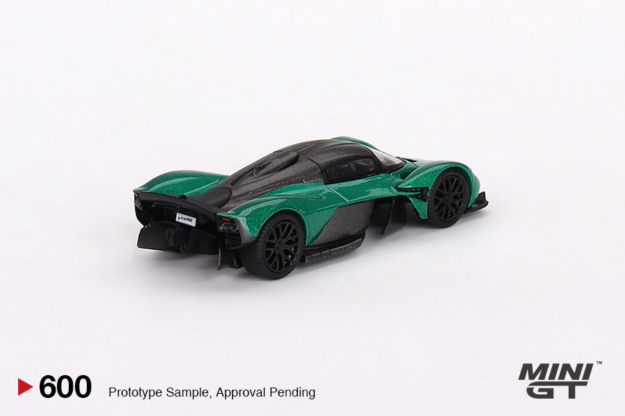 Mini GT: Aston Martin Valkyrie - Racing Green