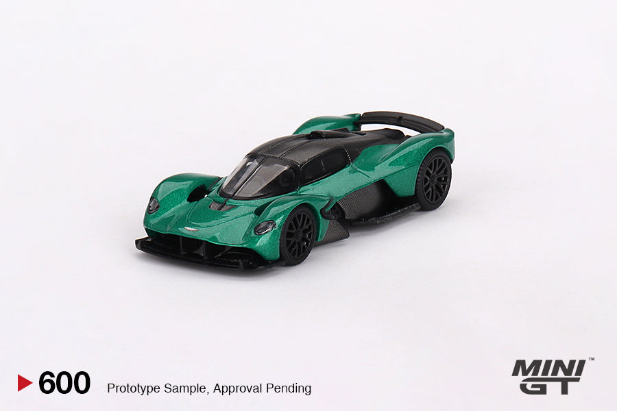 Mini GT: Aston Martin Valkyrie - Racing Green