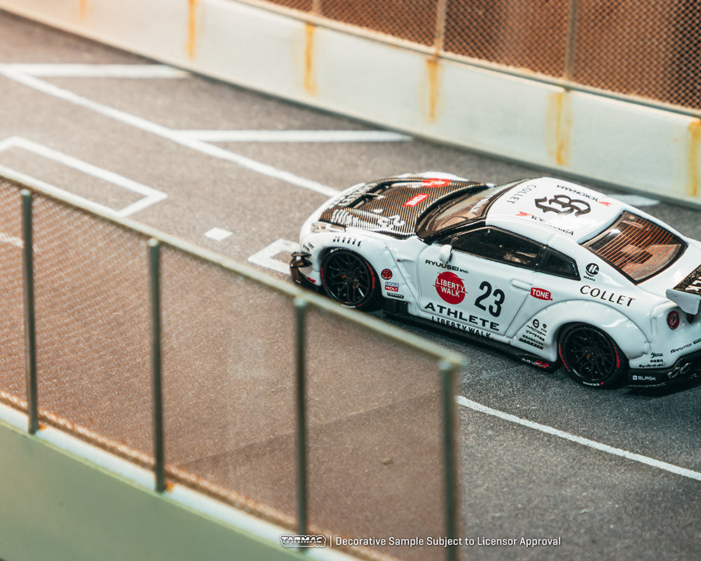 [Preorder] Tarmac Works: LB-WORKS NISSAN GT-R R35 type 2 With Oil Can – White