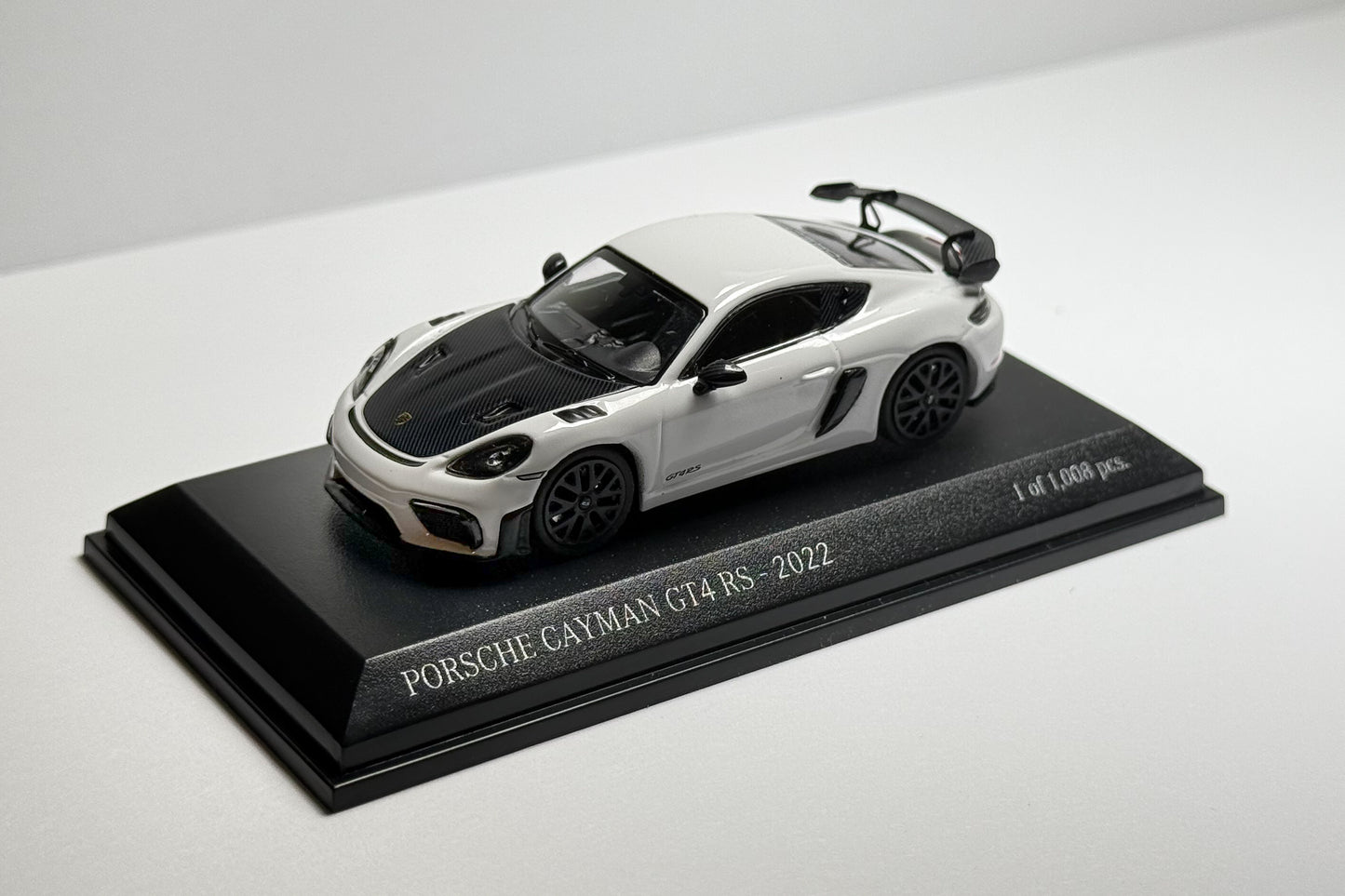 Minichamps: Porsche 718 Cayman GT4 RS - Limited Edition